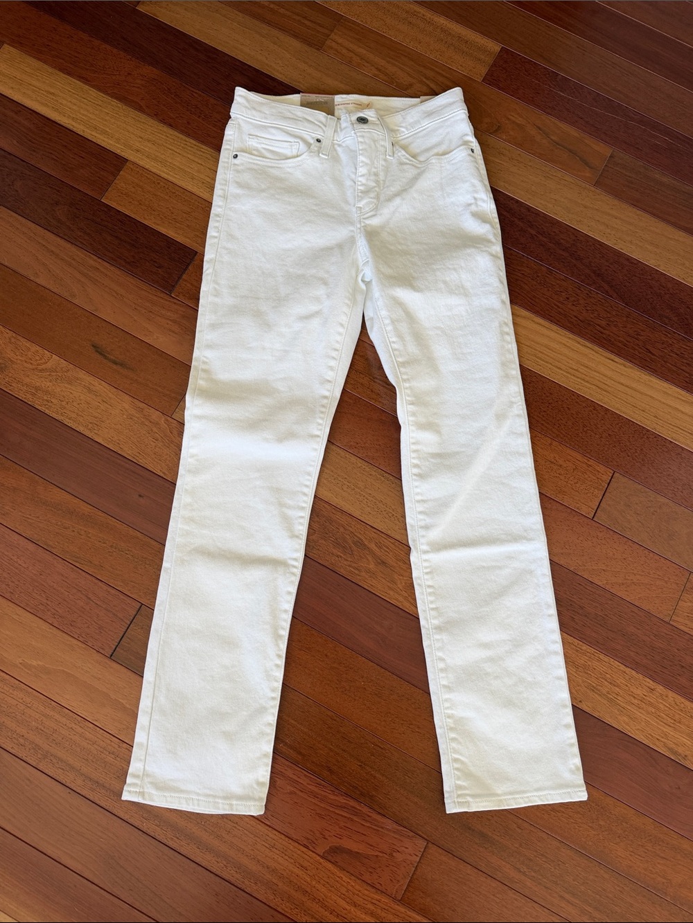 Levi's Women's White Straight-Leg Jeans